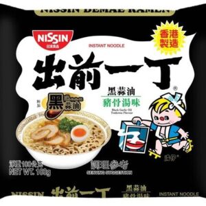 Fideos instantáneos nissin - sabor tonkotsu de aceite de ajo negro